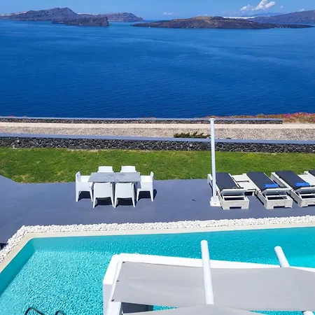Santorini Princess Presidential Willa