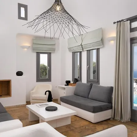 Vila Santorini Princess Presidential