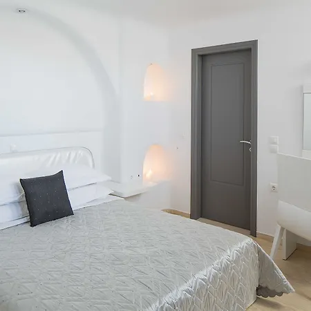 Santorini Princess Presidential Vila