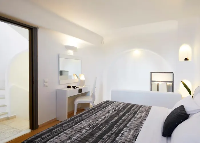 Santorini Princess Presidential