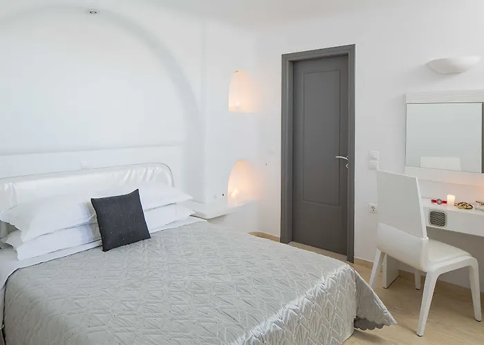 Santorini Princess Presidential Villa