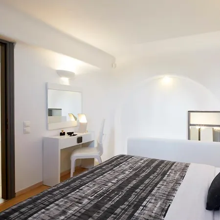 Santorini Princess Presidential